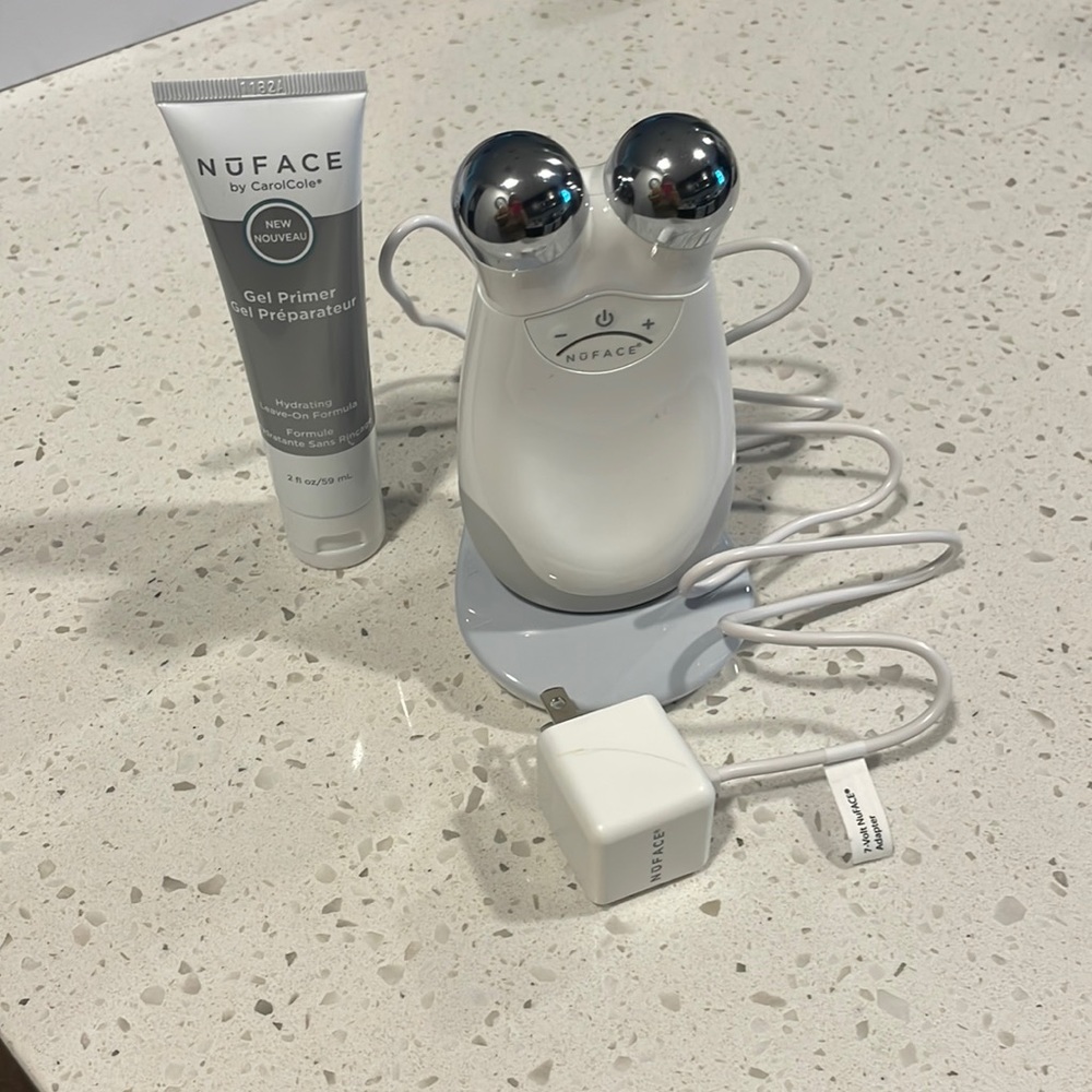 NuFace Trinity Facial Toning Device